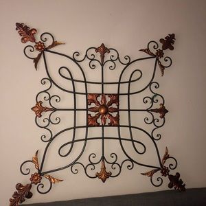 METAL WALL DECOR